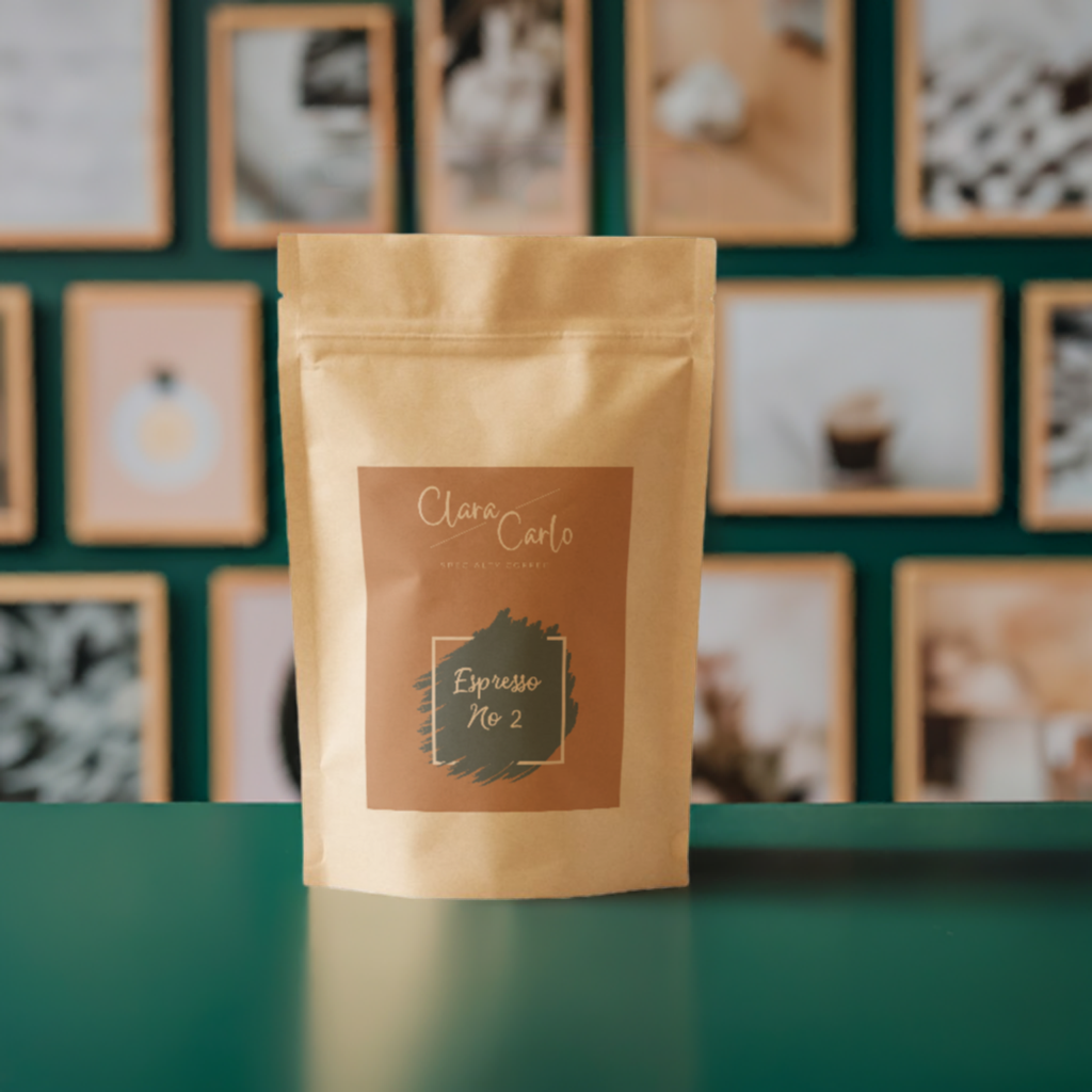 Packung Espressobohnen von mannheimer Kaffeerösterei für die Siebträgermaschine