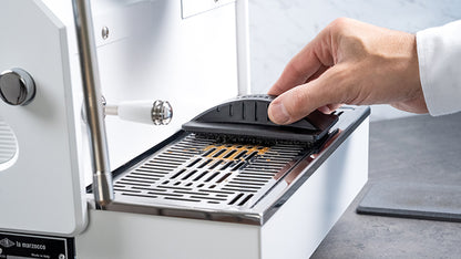 Reinigungstool für die Tropfschale - Drip Tray Cleaning Tool von Artpresso