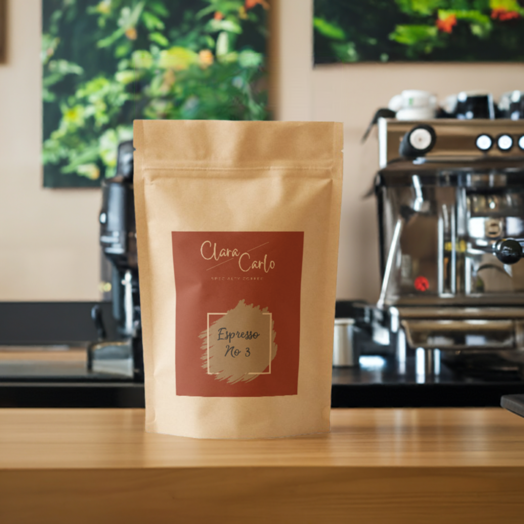 Packung Espressobohnen aus Mannheimer Kaffeerösterei für die Siebträgermaschine